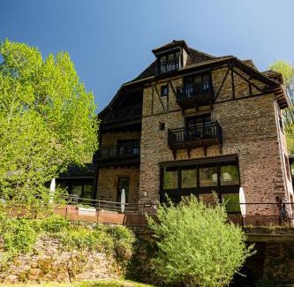 Conques-en-Rouergue Hotel | Moulin de Cambelong- Emilie & Thomas