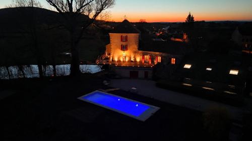 Epinac House | Moulin des Ducs by Vindihouses - Piscine chauffée - escalade - billard - fitness - etc