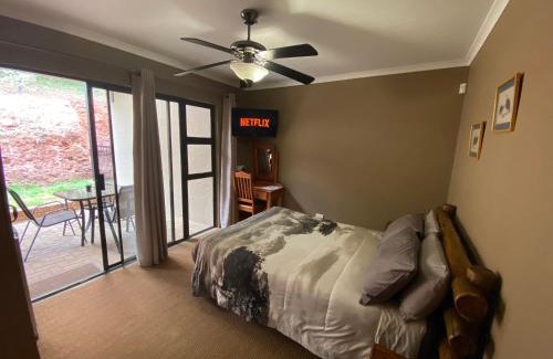 Madeteleli Cabin | Mount Nebo Hillside Reserve