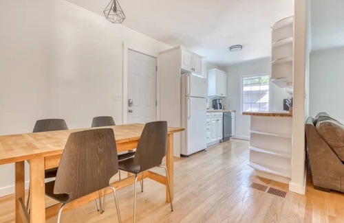 Mount Hood Village Apartment | Mountain bikers dream 1-bedroom apartment in Mount Hood Village.