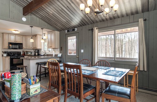 Ludlow Cabin | Mountain cabin near Okemo w/deck & views