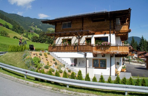Pankrazberg House | Mountain chalet for holidays with family and friends in the Zillertal