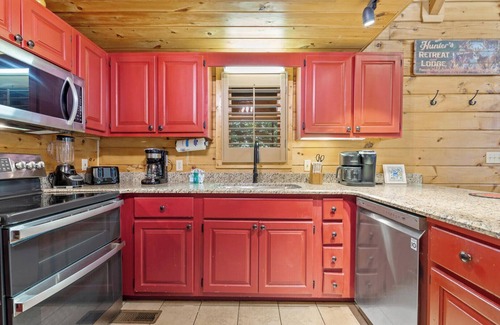 Pigeon Forge Cabin | Mountain Charm
