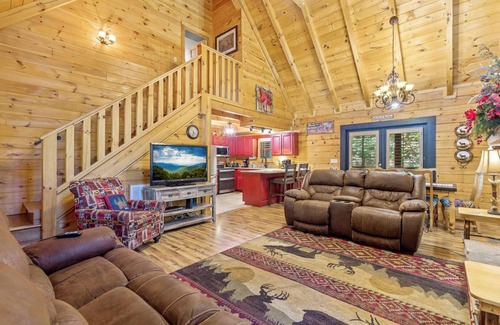 Pigeon Forge Cabin | Mountain Charm