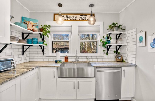 Candler Cottage | Mountain Cottage and Tiny House with hot tub