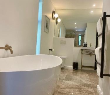 Stellenbosch House | Mountain Cottages at Haskell Vineyard