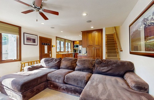 Snowmass Village House | Mountain Gem Walking Distance From Slopes w/Shared Pool & Hot Tubs, Free WiFi