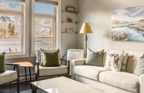 Canmore House | Mountain Memories Family Fun at The Lodges