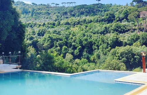 Duhur ash Shuwayr House | Mountain Pool: a Private Pool and Bungalow in the Middle of the Forest