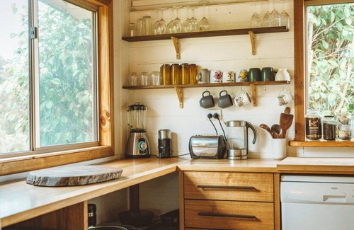 Rawson House | Mountain retreat - views, outdoor baths, WiFi