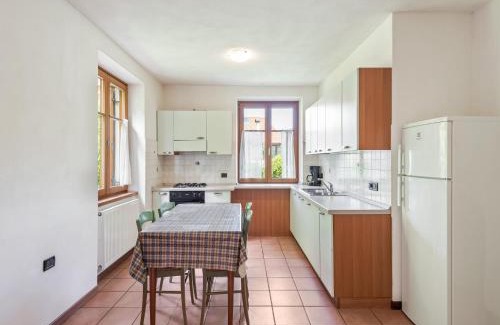 Caldes Apartment | Mountain Retreat with Sauna