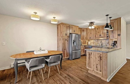 Beech Mountain Condo | Mountain Serenity Condo Near Ski Slopes