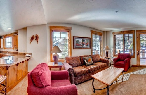 Breckenridge Condo | Mountain Thunder Lodge 5201 - Gondola to Lifts by RedAwning