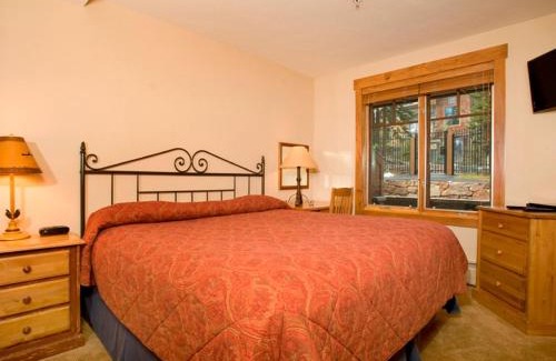 Breckenridge Cabin | Mountain Thunder Lodge