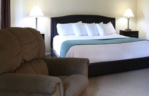 Cheat Lake House | Mountain View 2BR in Morgantown