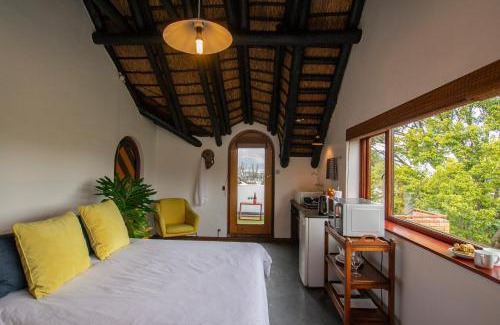 Paarl Apartment | Mountain View and Vineyard View