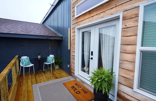 Ironton Apartment | Mountain View at Pickle & Perk