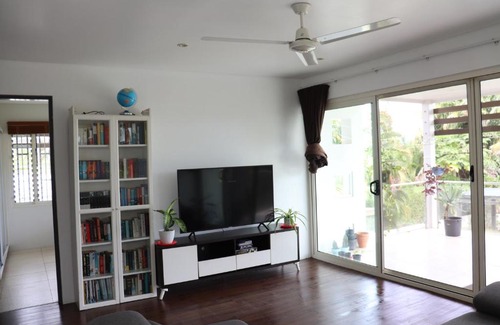 Nadi House | Mountain View in Votualevu
