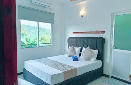 Tennekumbura House | Mountain View