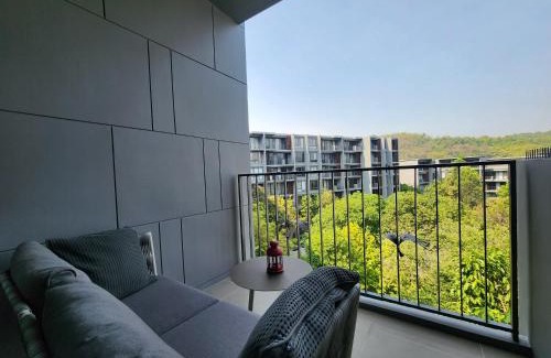 Phaya Yen Apartment | Mountain View Suite at The Valley Khaoyai