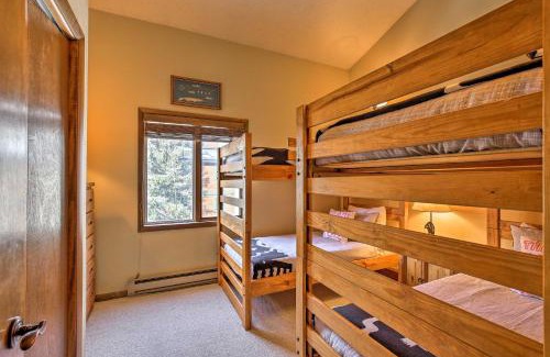 Vail Apartment | Mountain-View Vail Condo with Balcony and Gas Grill!