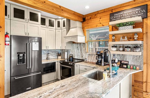 Snowshoe Cabin | Mountain Views With Bike Storage And Game Room