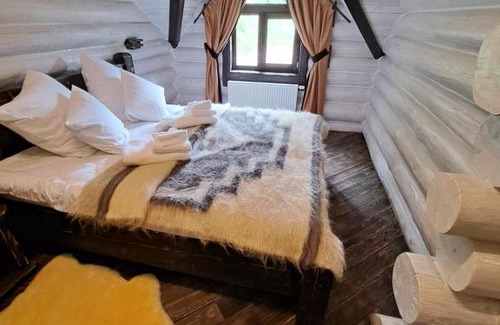 Mykulychyn House | Mountain White House гостинний двір