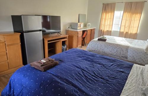 Mount Storm Hotel | Mountaineer Motel
