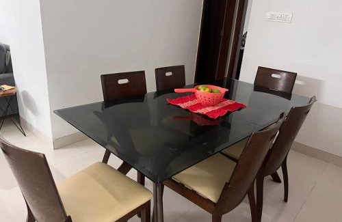 Bullawala Apartment | MountainNest Wrapped in Clouds