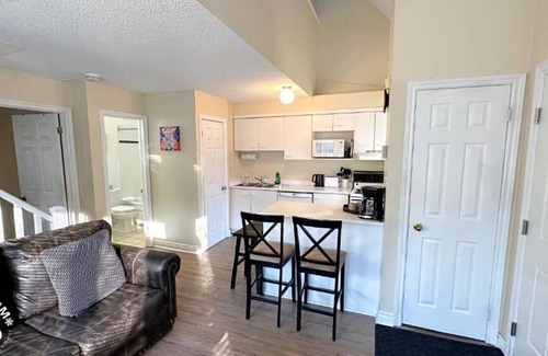 Craigleith Apartment | Mountainview Loft at North Creek Resort