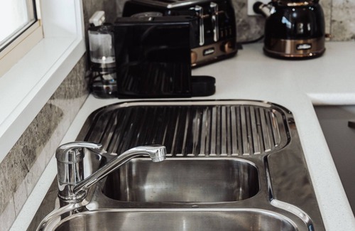 Metung Cottage | Mountford Cottage - Close to Metung Hot Springs & Golf Course
