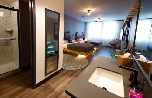 Central Business District Hotel | MOXY New Orleans Downtown/French Quarter Area