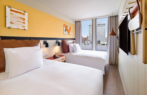 Myeongdong Hotel | Moxy Seoul Myeongdong