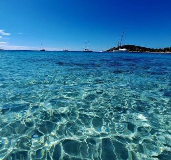 Drvenik Mali Bed & Breakfast | Moya Boutique Sleep