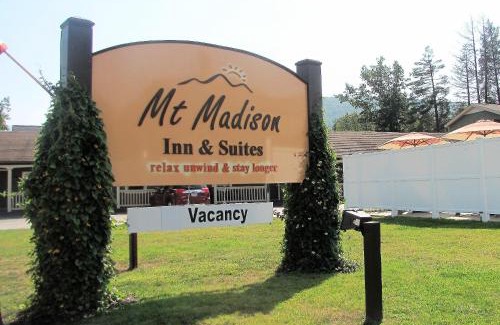 Upper Village Hotel | Mt. Madison Inn & Suites