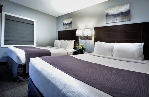 Upper Village Hotel | Mt Madison Inn & Suites
