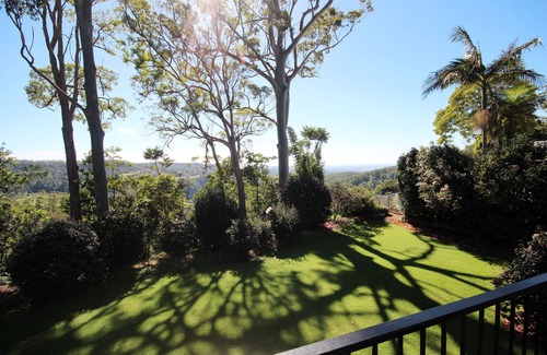 Mount Tamborine Hotel | Mt Tamborine Motel