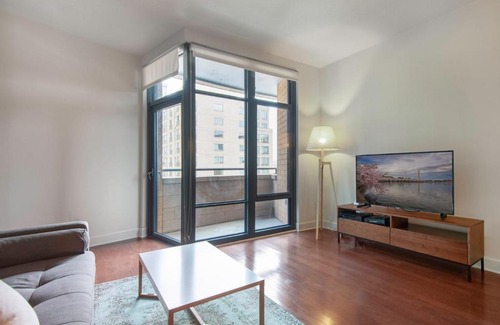 Mount Vernon Triangle Apartment | Mt Vernon 1BR w Gym WD 2 Pools roomy rooftop WDC-39