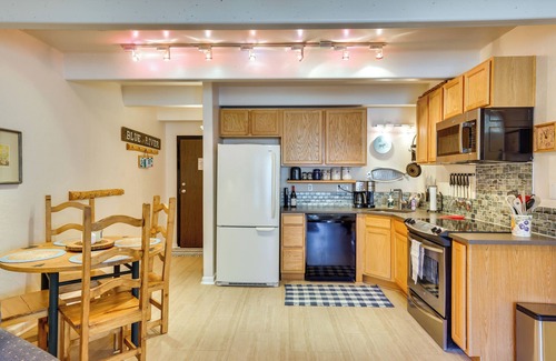 Dillon Condo | Mtn & Reservoir Views: Cozy Dillon Condo!