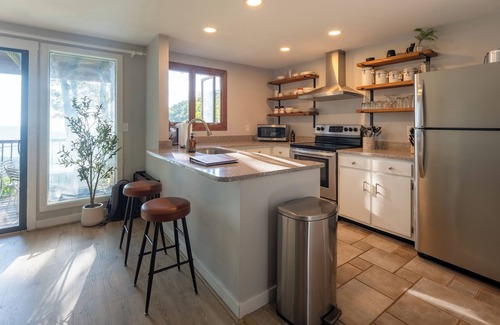 Wintergreen Apartment | Mtn View at Swoopside Hideaway: Walk to Everything - Prime Location