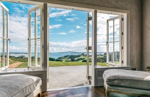 Oneroa Cottage | Mudbrick Luxury Cottages