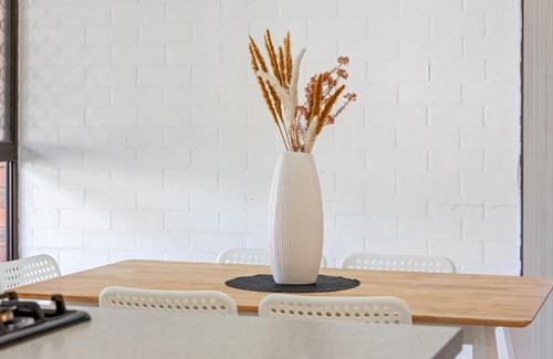 Mudjimba House | Mudjimba Beach House, sleeps 6, pet friendly