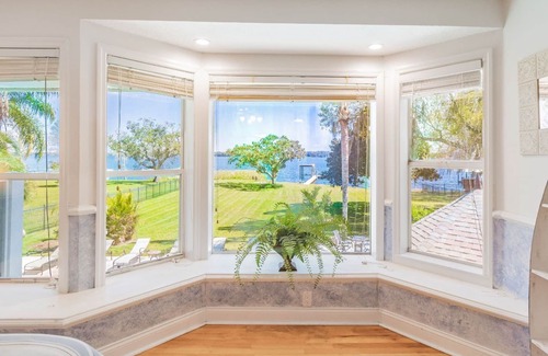 Palm Harbor House | Multi Million Dollar Mansion on Lake Tarpon