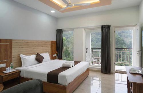 Kunchithanny Resort | Munnar Majestic Resort with Pool