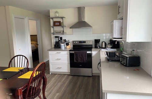South Glengarry House | MURPHY'S RETREAT COTTAGE # 2 CLOSE TO CORNWALL