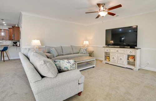 Garden City Apartment | Murrells Inlet Golf Resort Condo 1 Mile to Beach!