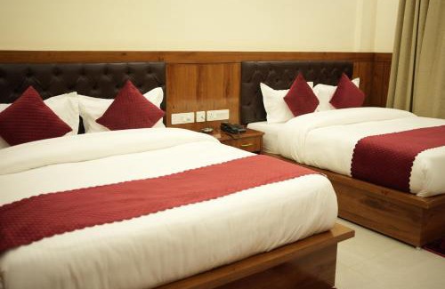 Sitapur Hotel | Musk Hill Resort