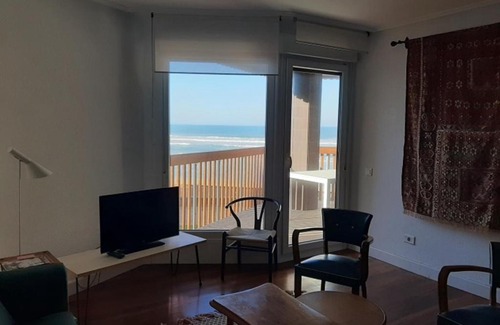 Zarautz Apartment | Muskaria Espectacular 1ª Línea Playa-piscina by Egona