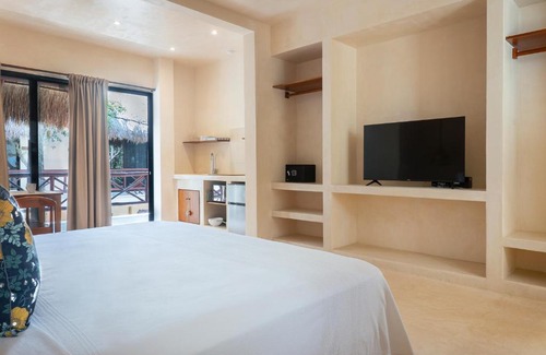 La Veleta Apartment | Muuyal by Casa Yaakun Apt exclusivo en La Veleta