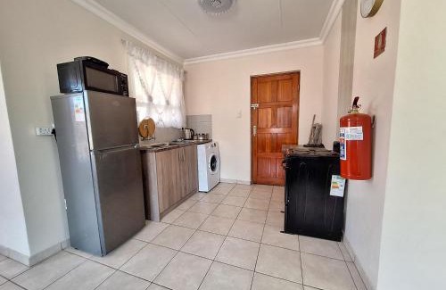 Mangaung Apartment | MV self-catering - Units